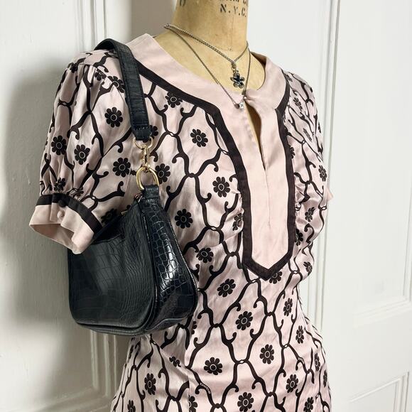 Bebe Vintage silk coquette short sleeve pink puffed top logo/floral print size M - Picture 3 of 7